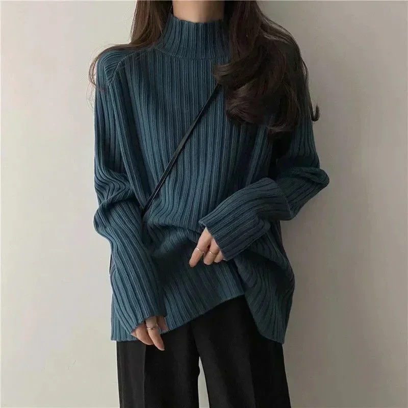 Renee | Women's sweater with a stand-up collar and long sleeves