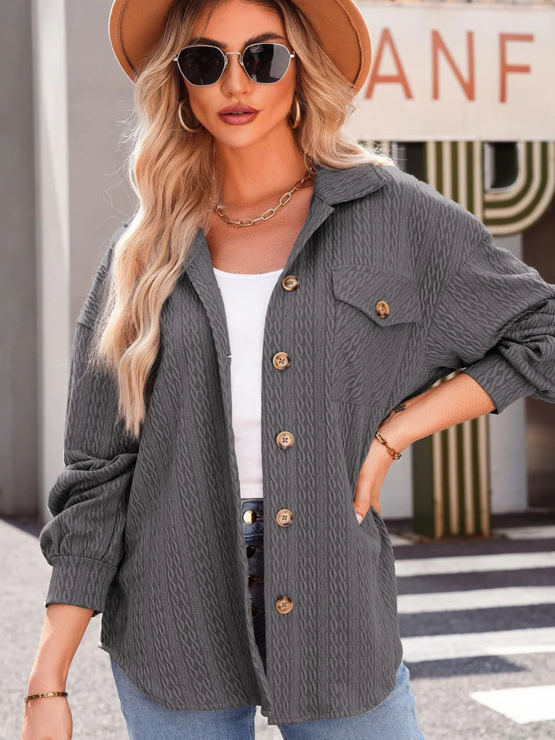 Rita | Structured long-sleeved jacket with button placket