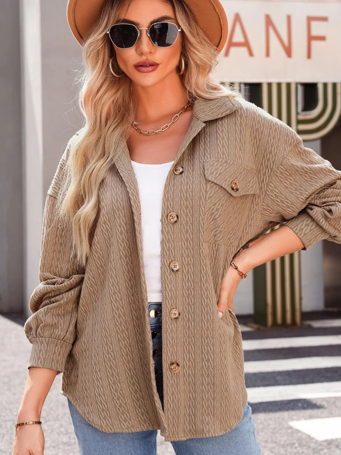 Rita | Structured long-sleeved jacket with button placket - Image 5