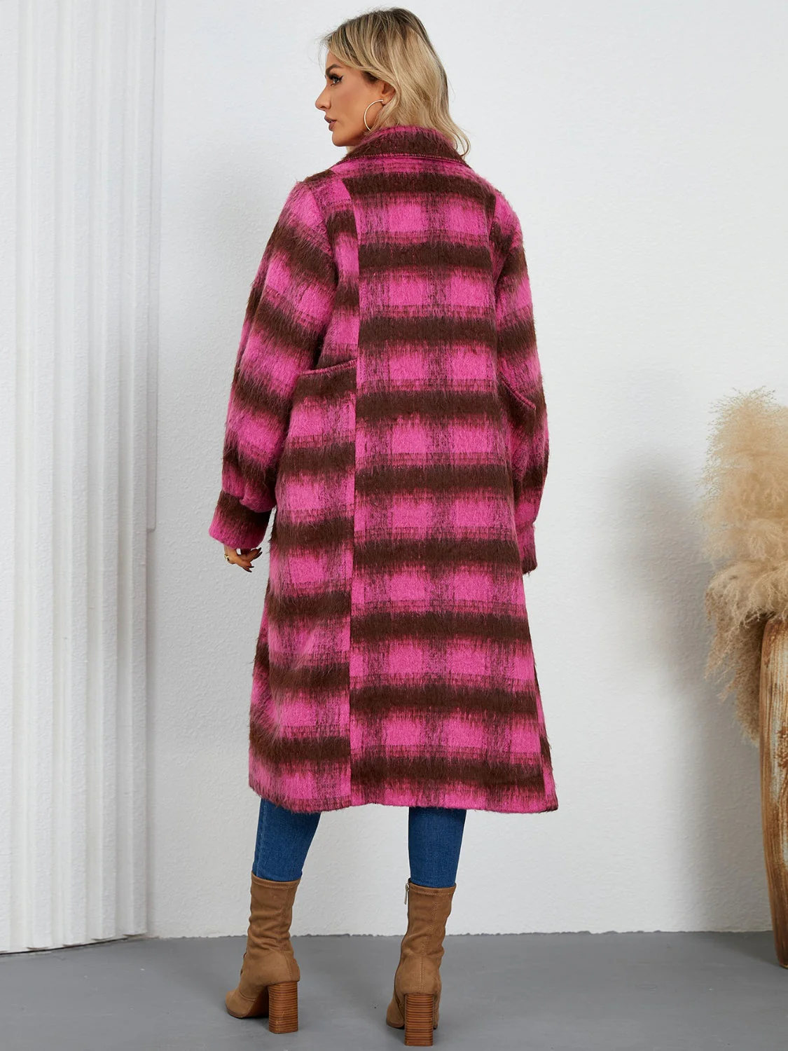 Rocio | Contrasting double breasted long sleeve coat - Image 9