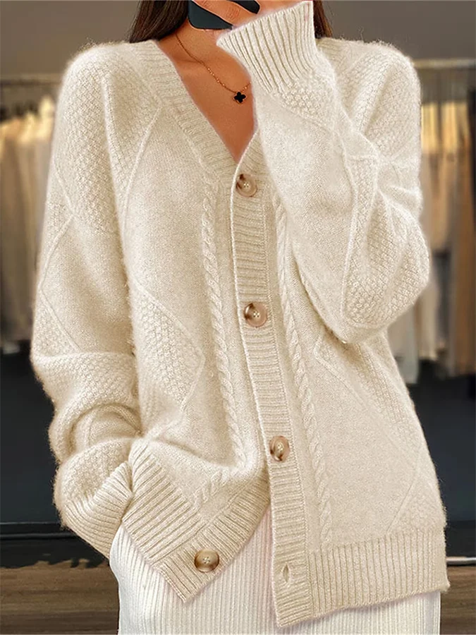 Rocio| Relaxed and timeless winter sweater - Image 6