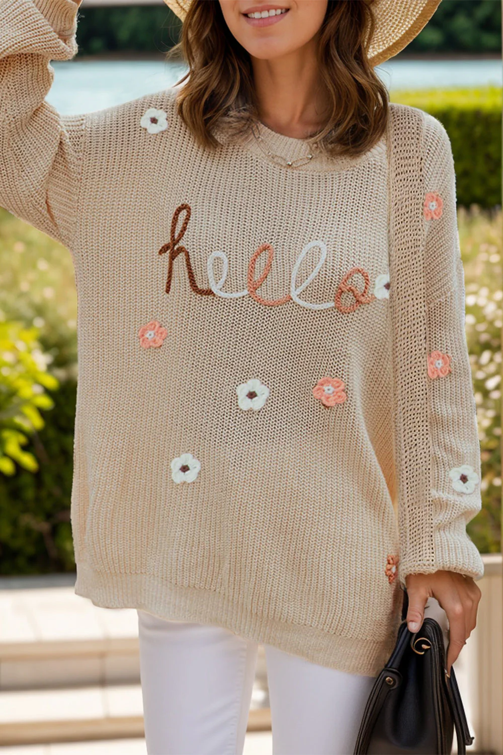 Romy | Long-sleeved sweater with a floral crew neck