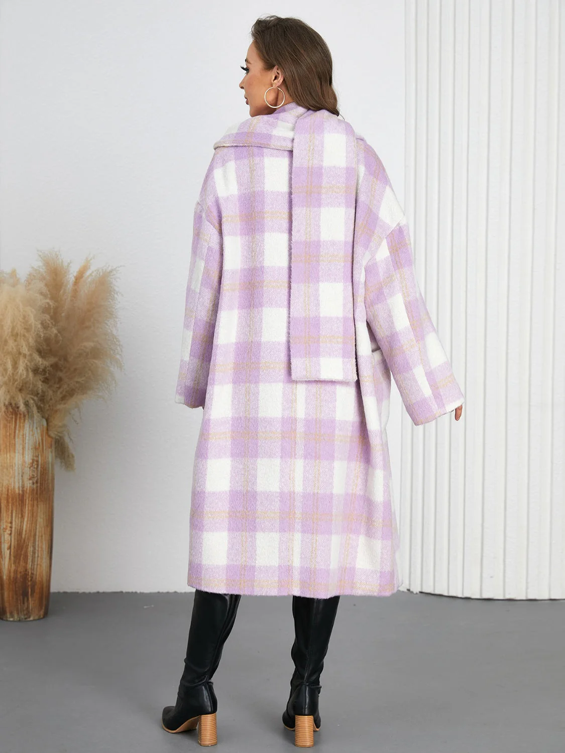 Rubí | Checked long sleeve button down coat - Image 9