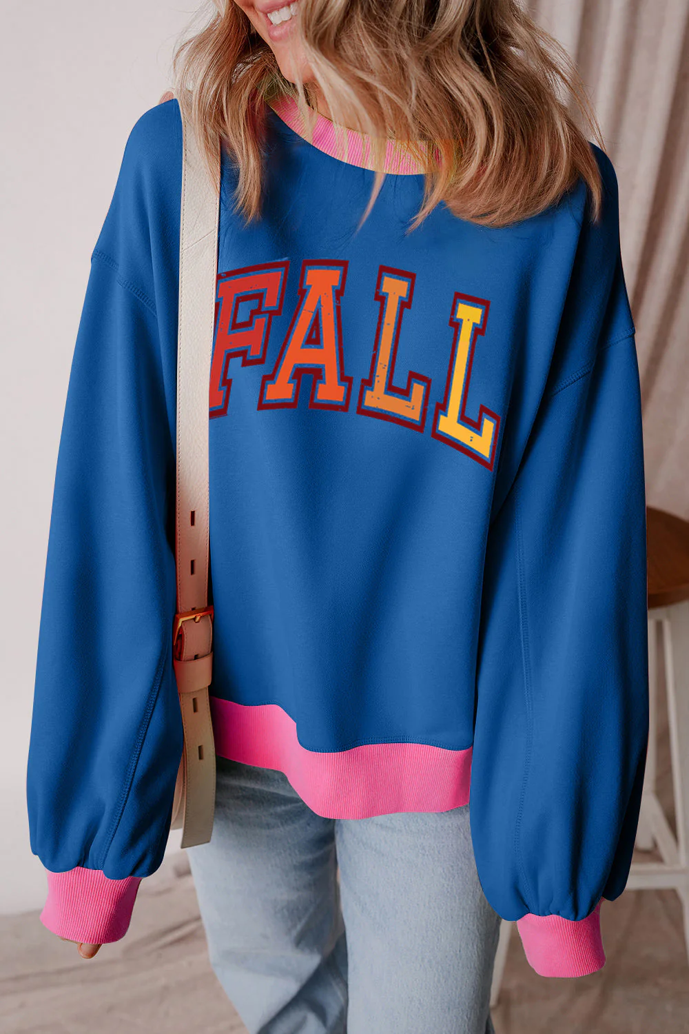 Sabina | Long sleeve sweatshirt with letter graphic and contrast - Image 2
