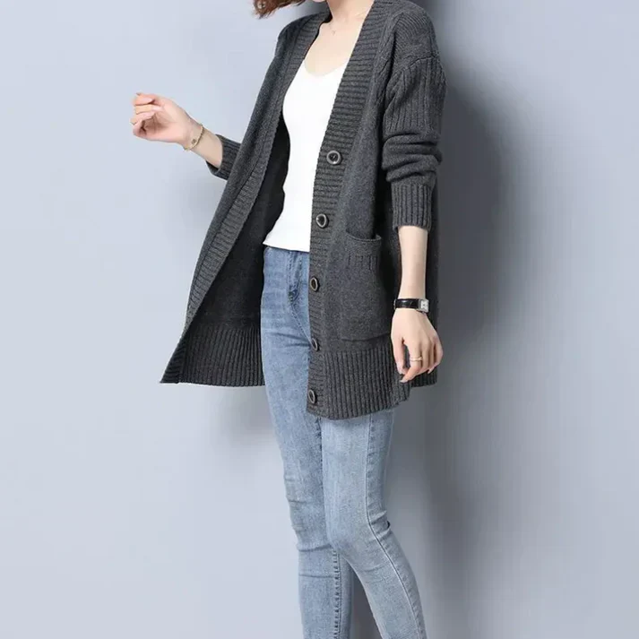 Samanta | Fashionable and effortless winter cardigan