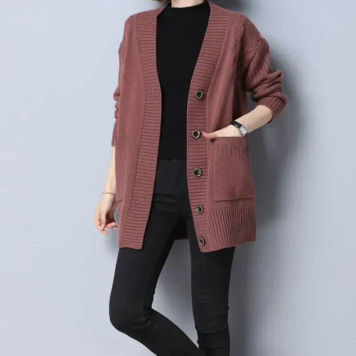 Samanta | Fashionable and effortless winter cardigan - Image 3