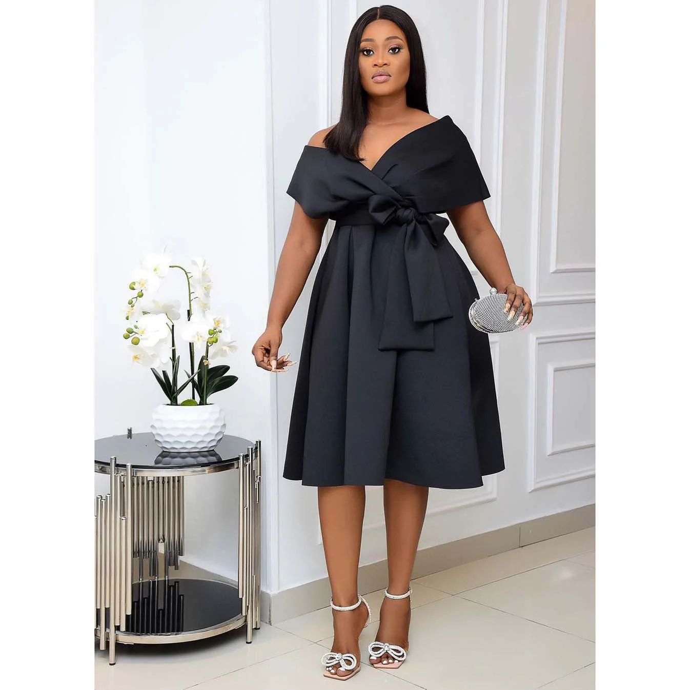 Samanta® | Graceful V-Neck Slim Evening Dress - Image 4