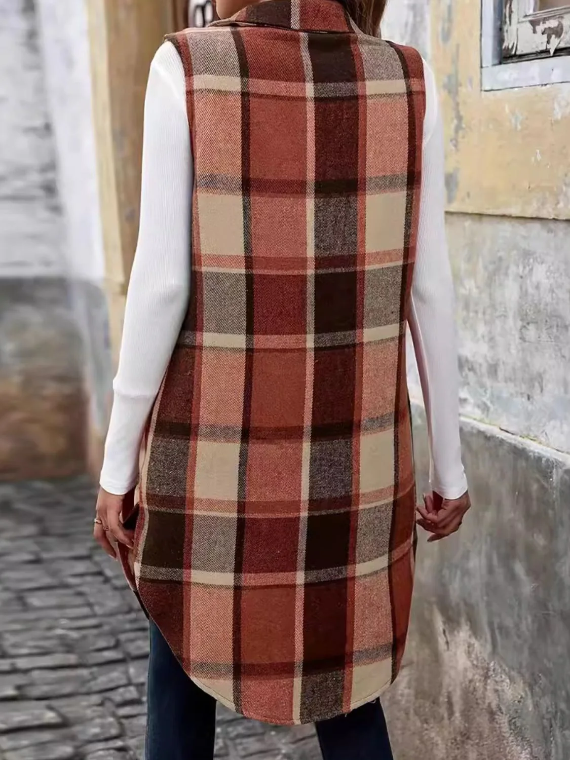 Sandra | Checked vest coat with buttons - Image 2