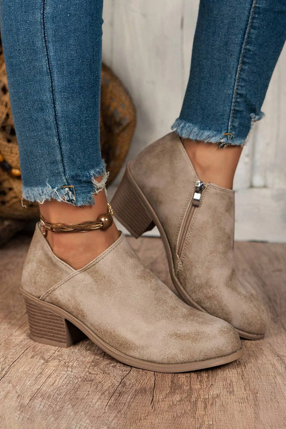 Sara | Relaxed and supportive orthopedic footwear