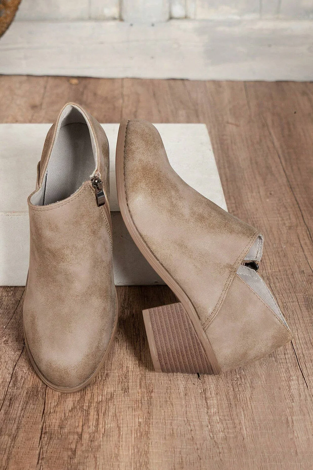 Sara | Relaxed and supportive orthopedic footwear - Image 3