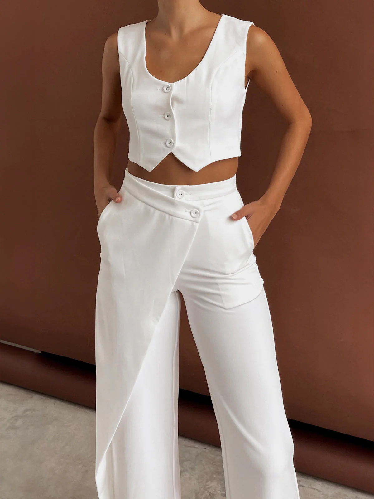 Sidney® | Elegant Trouser Set With An Asymmetrical Cut - Image 4