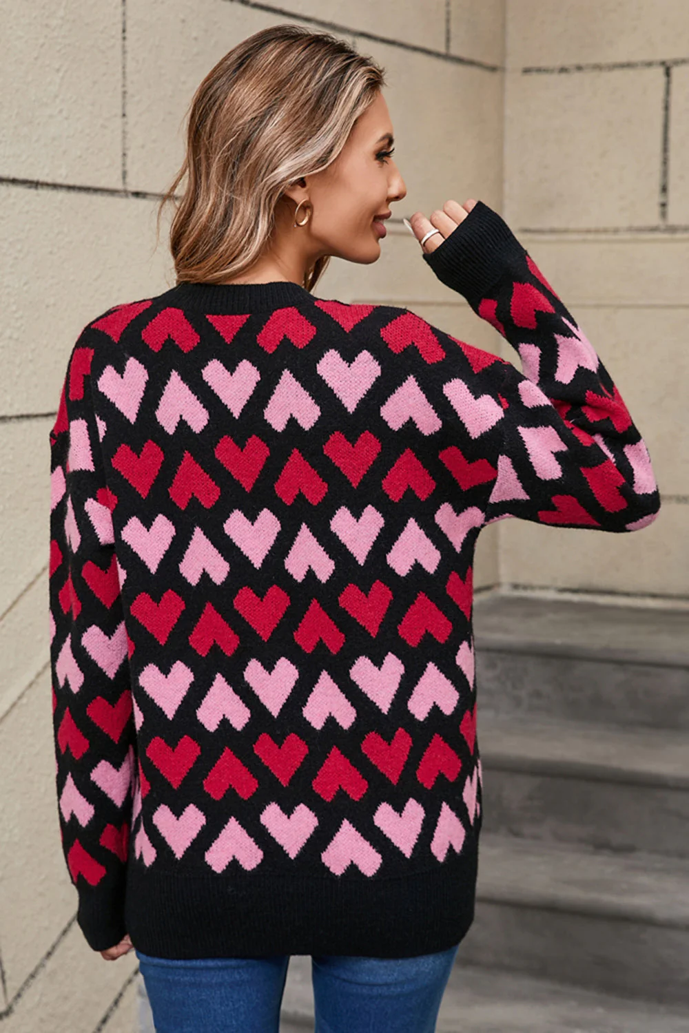 Sigrid | Jumper with contrasting heart and crew neck - Image 2