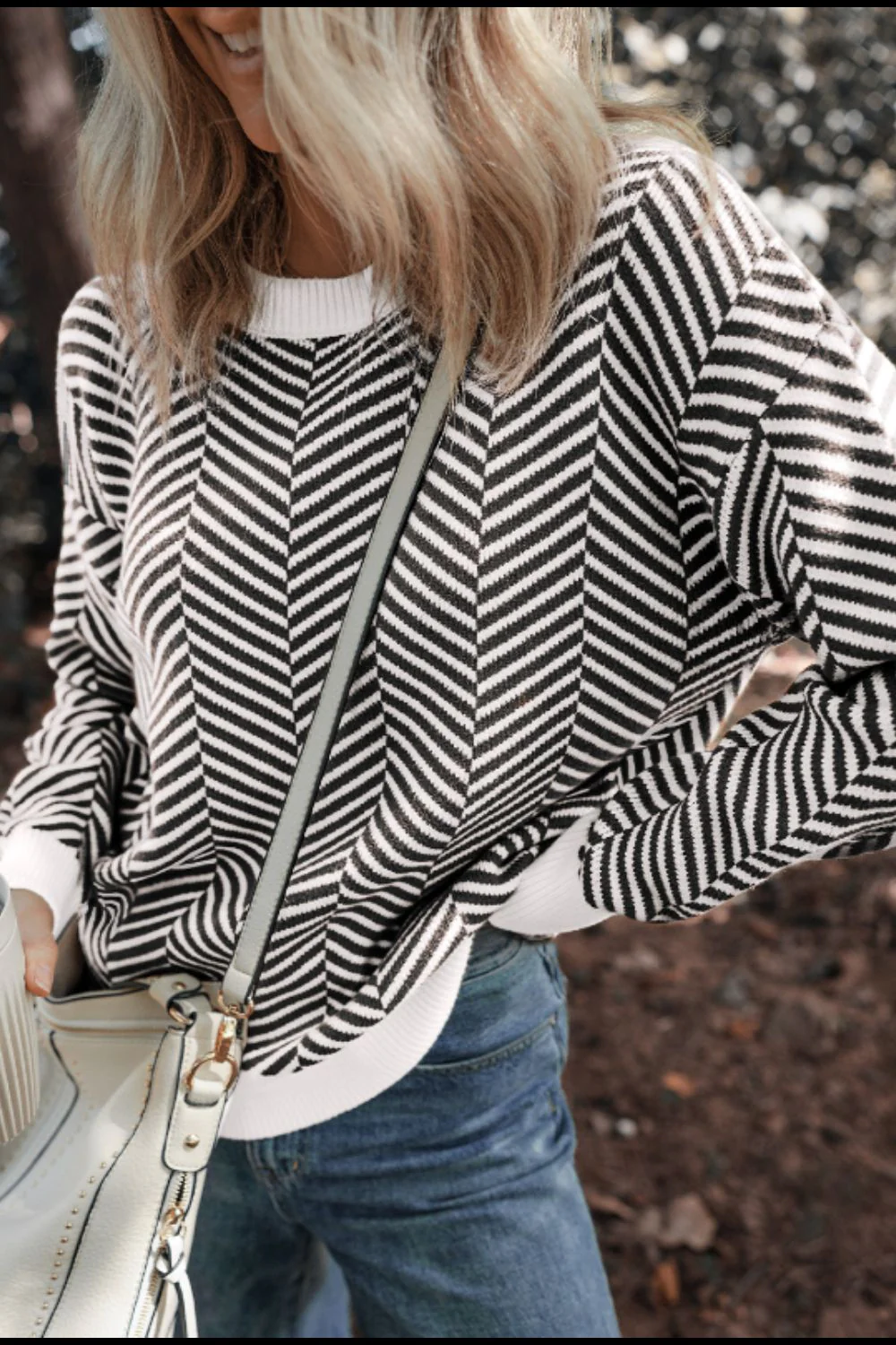 Silvia | Striped long-sleeved sweater with a crew neck - Image 19