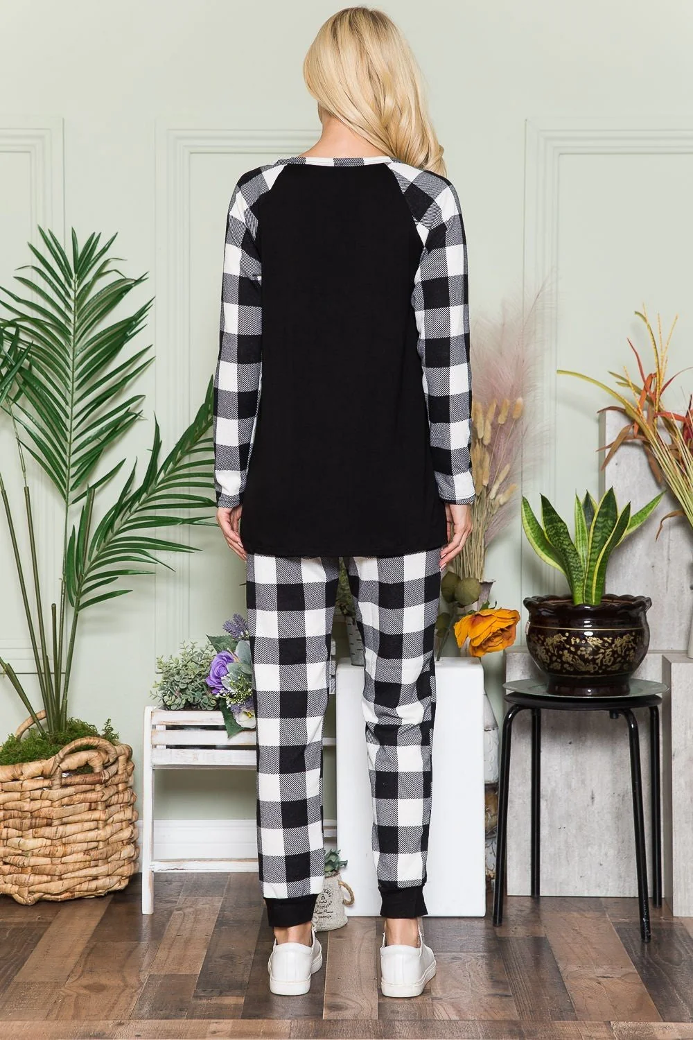 Simone | Celeste checked long sleeve t-shirt with pockets - Image 2