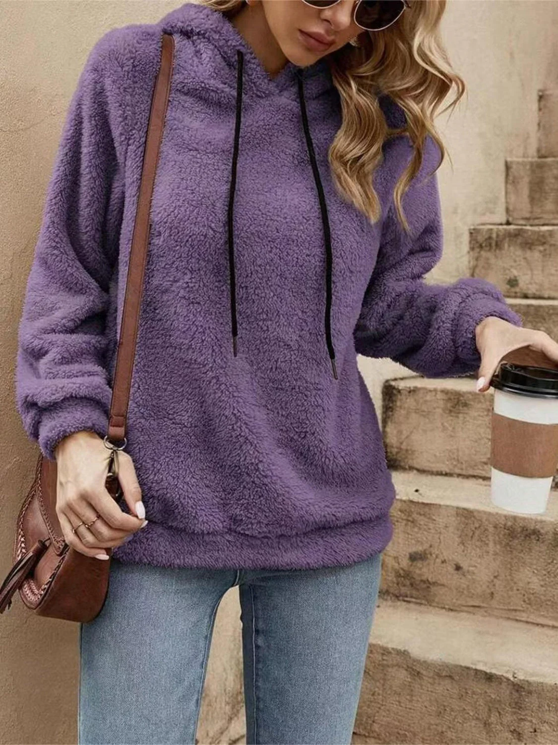 Sofia | Fluffy hoodie with drawstring and long sleeves - Image 4