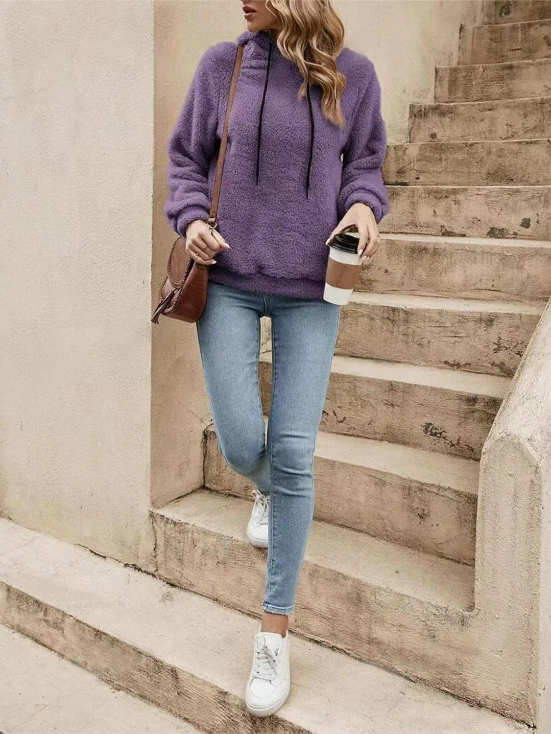 Sofia | Fluffy hoodie with drawstring and long sleeves - Image 5