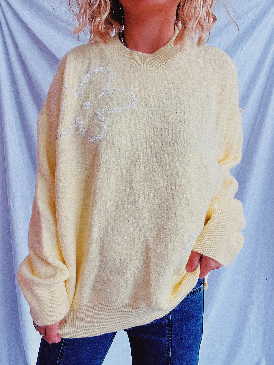 Sofia | Long-sleeved sweater with a floral crew neck - Image 6