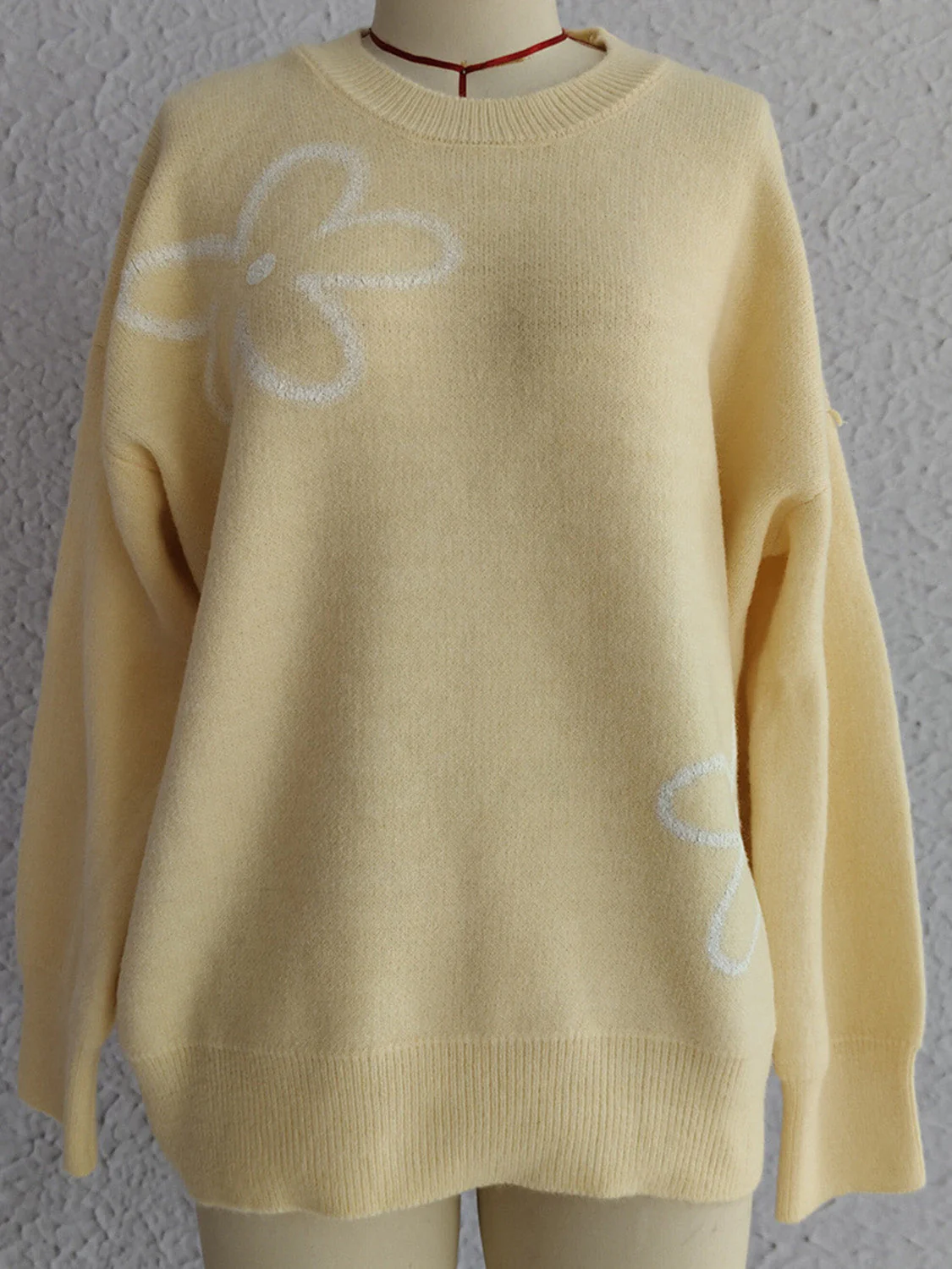 Sofia | Long-sleeved sweater with a floral crew neck - Image 7