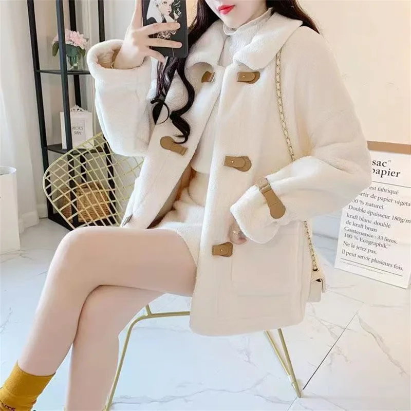 Sonia | Casual short jacket in a lambskin look - Image 2