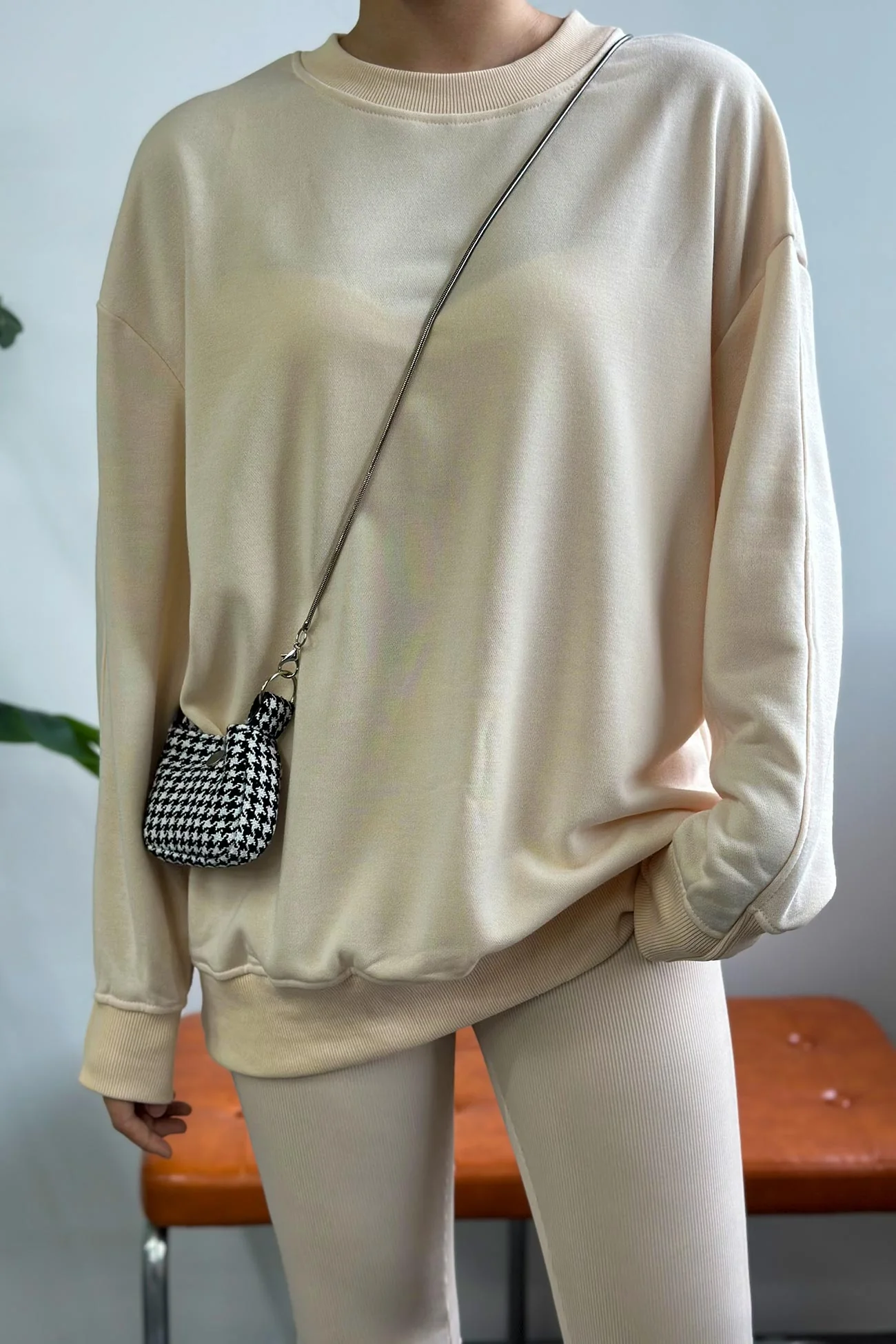 Sonia | Solid crew neck sweatshirt legging suits - Image 6