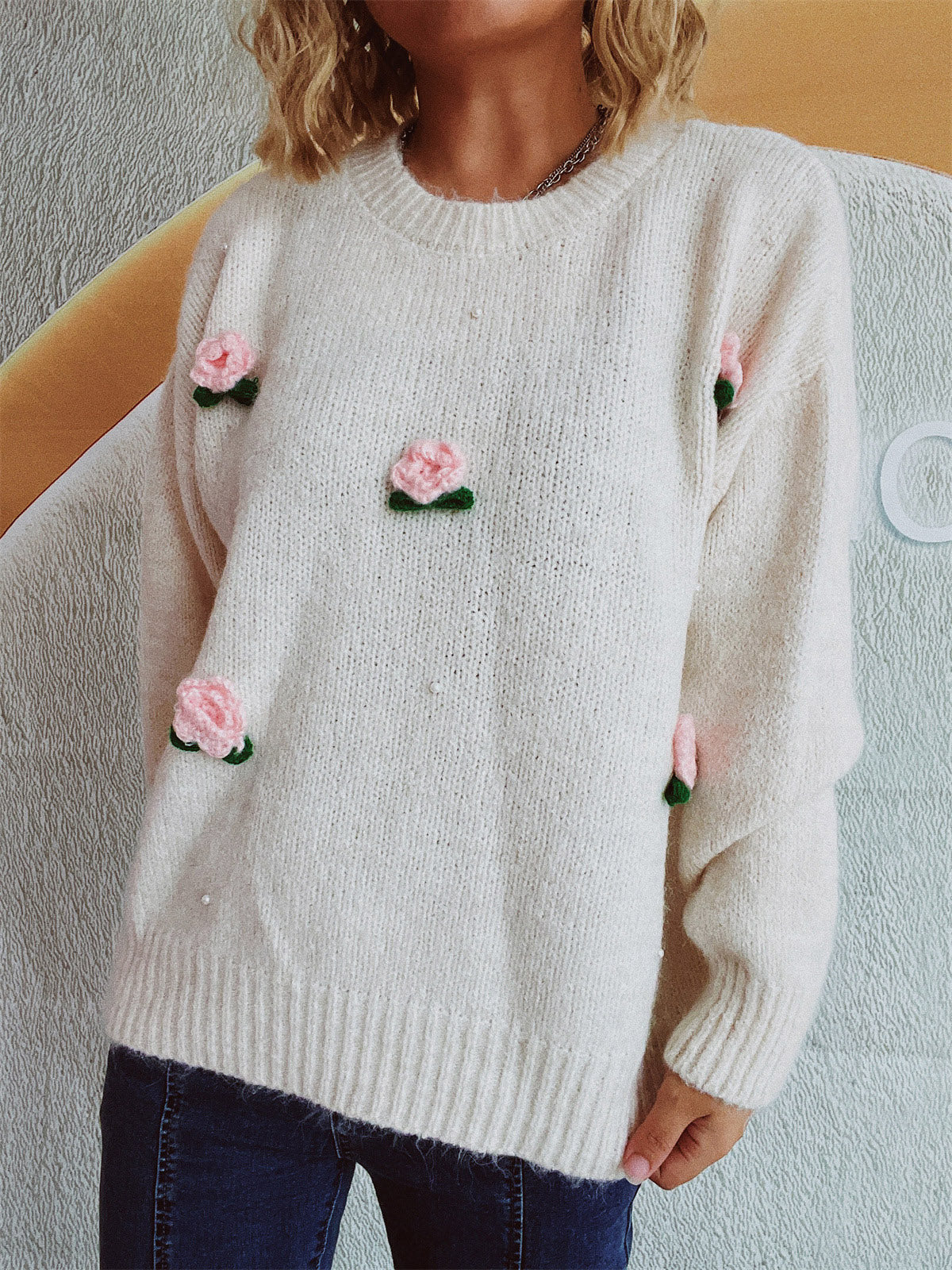 Stefanie | Long-sleeved sweater with a floral crew neck - Image 8