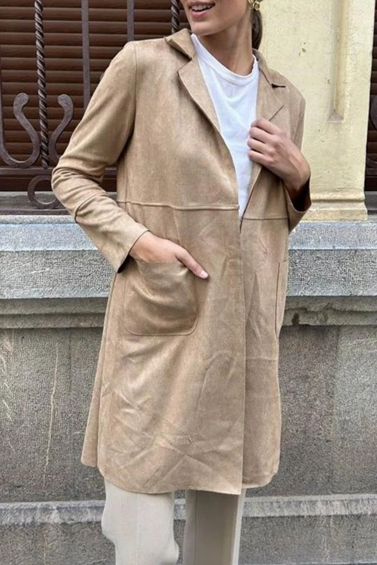 Stefanie | Solid color suede mid-length blazer - Image 8