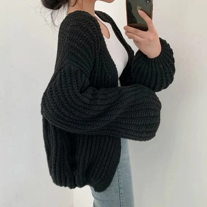 Sybille | Women's vintage-style “Christine” cardigan with lantern sleeves - Image 2