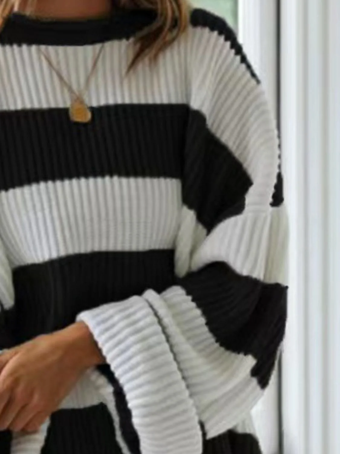 Tania | Crew neck sweater with long sleeves - Image 33