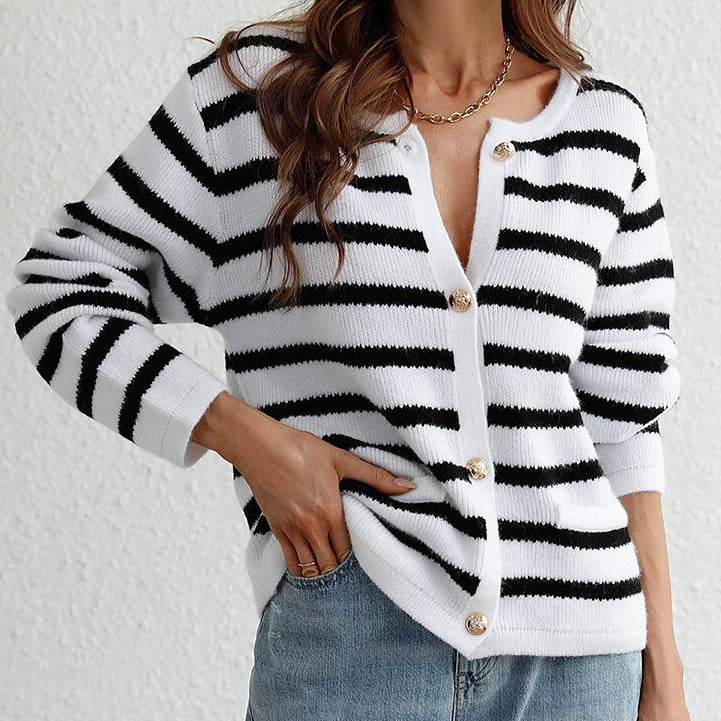 Tania | Effortless and trendy winter sweater - Image 6