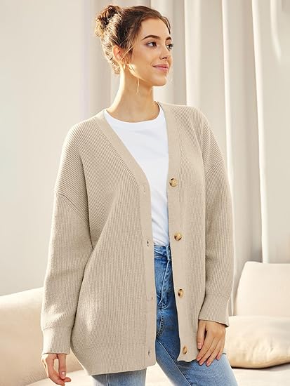 Tatjana | Lightweight cardigan with V-neck and buttons - Image 2