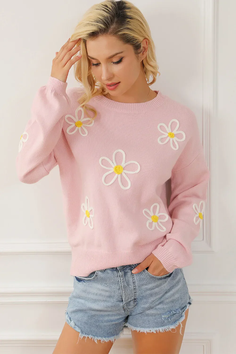 Teresa | Floral sweater with a crew neck and dropped shoulders - Image 3