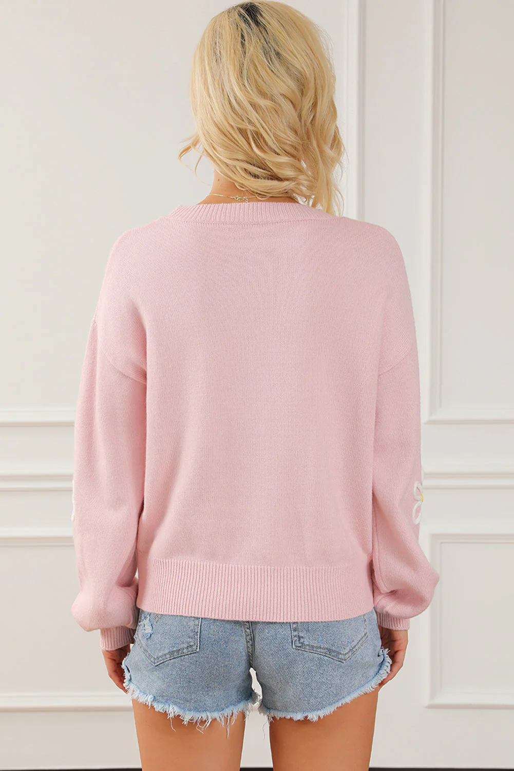 Teresa | Floral sweater with a crew neck and dropped shoulders - Image 4