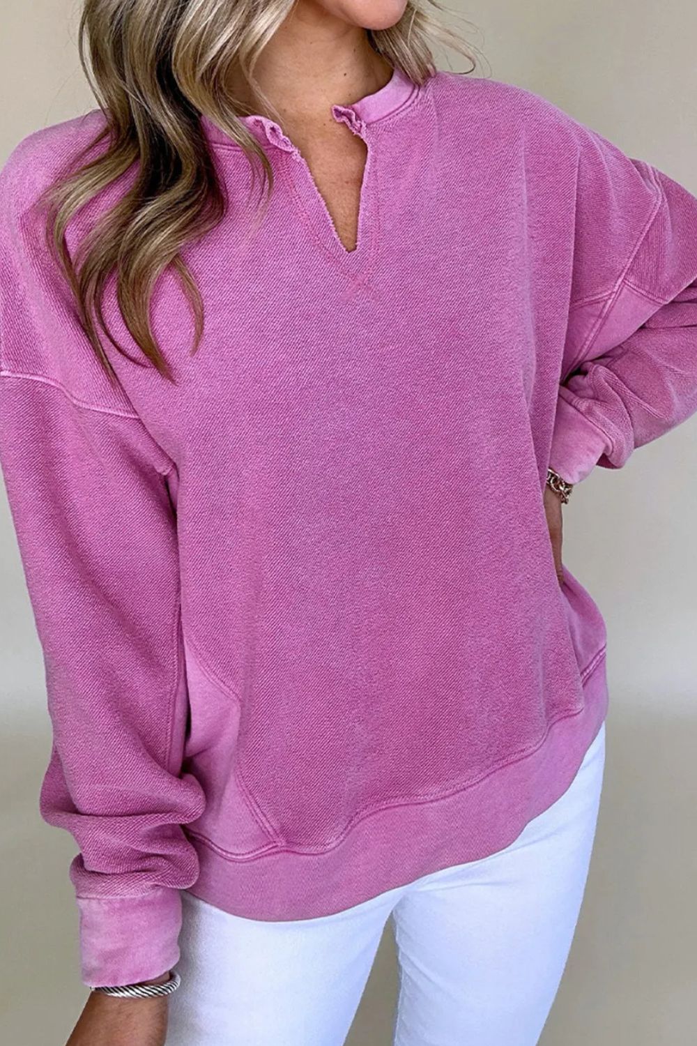 Teresa | Long-sleeved sweatshirt with notched shoulders - Image 4