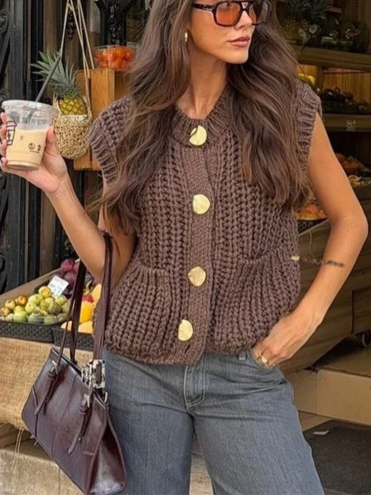 Teresa | Modern, thick and warm women's vest - Image 2