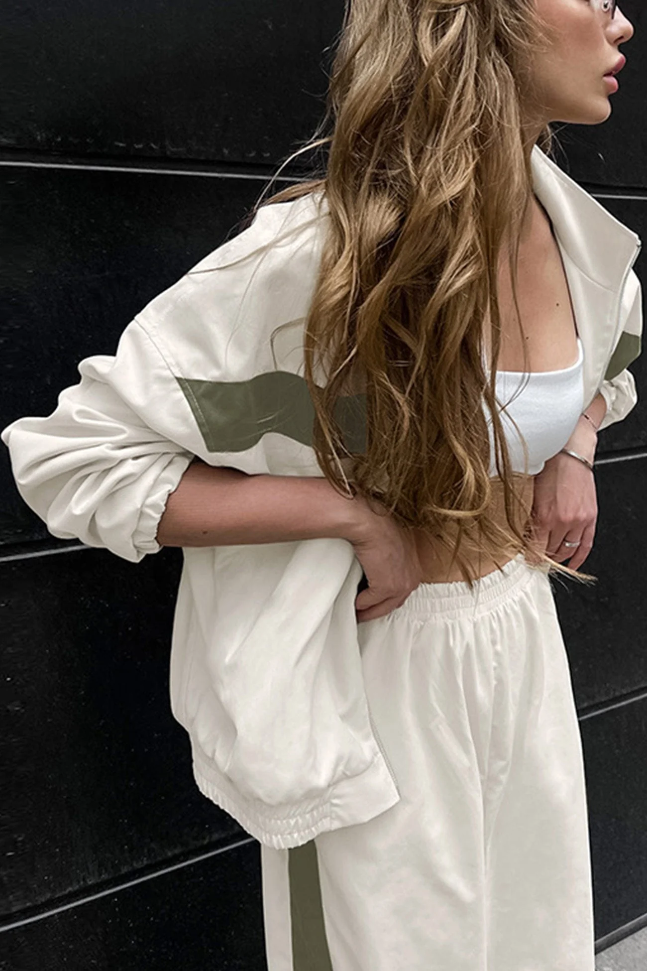 Teresa | Tracksuits with contrasting stand-up collar - Image 18