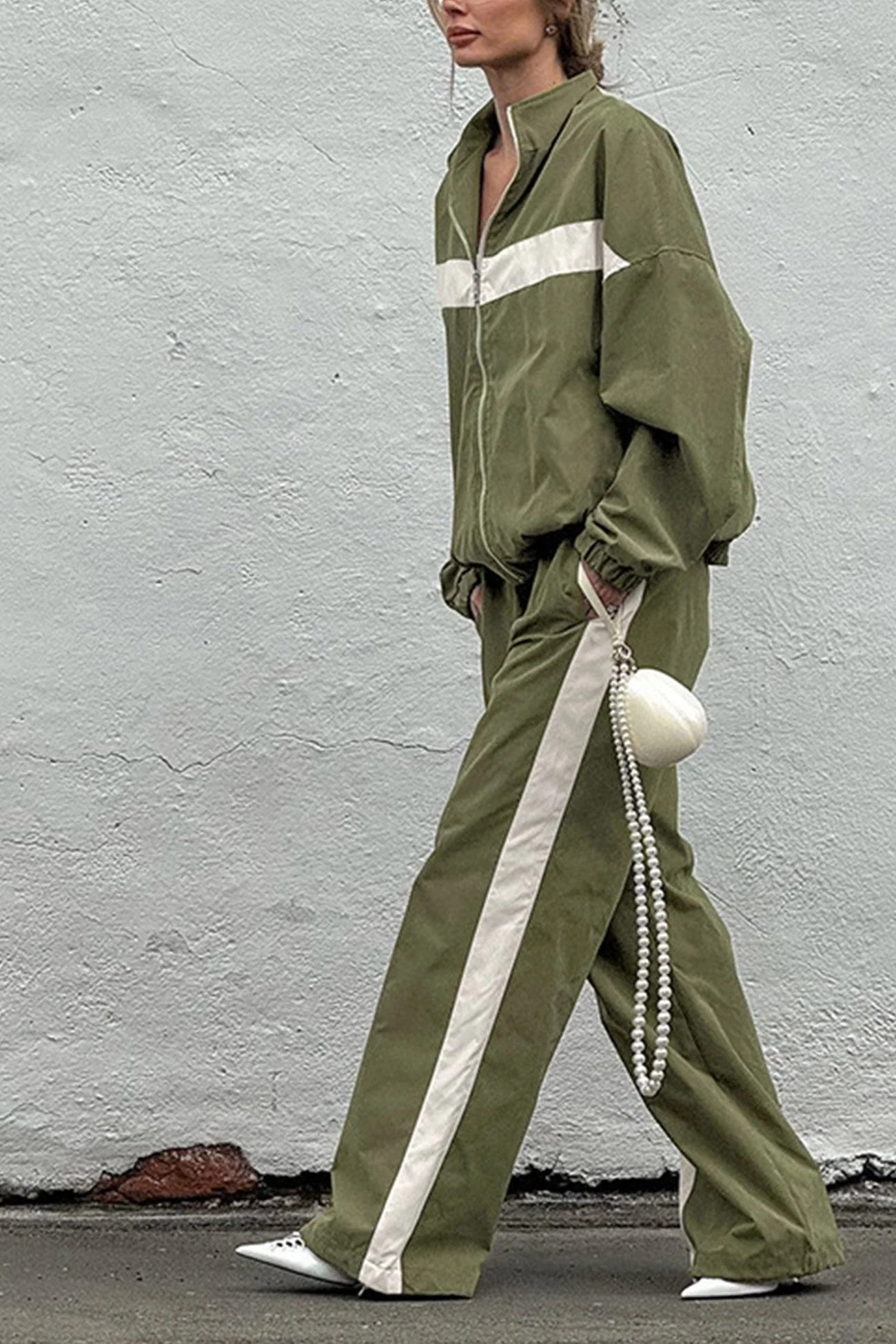 Teresa | Tracksuits with contrasting stand-up collar - Image 3