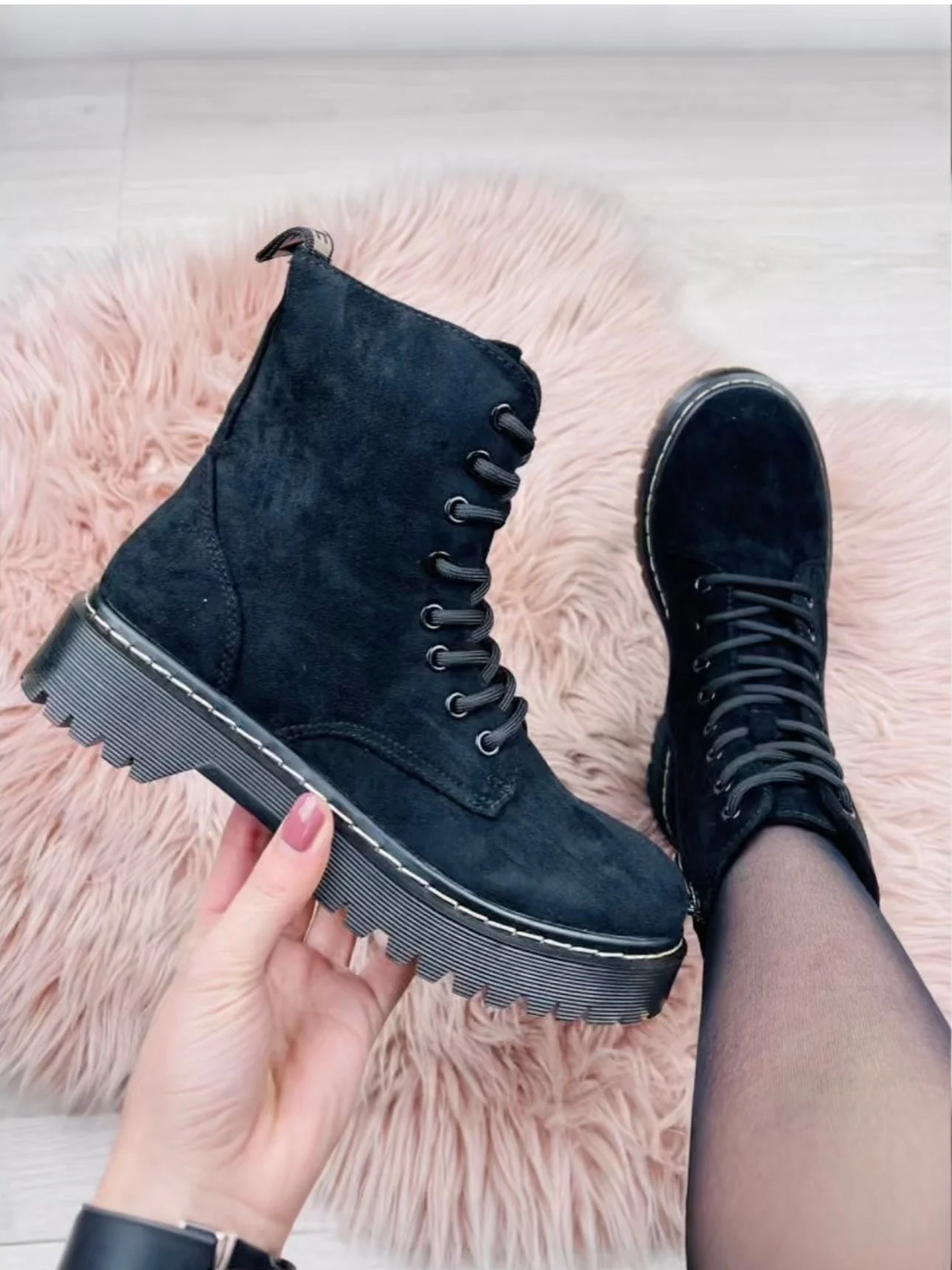Valeria | Black suede boots