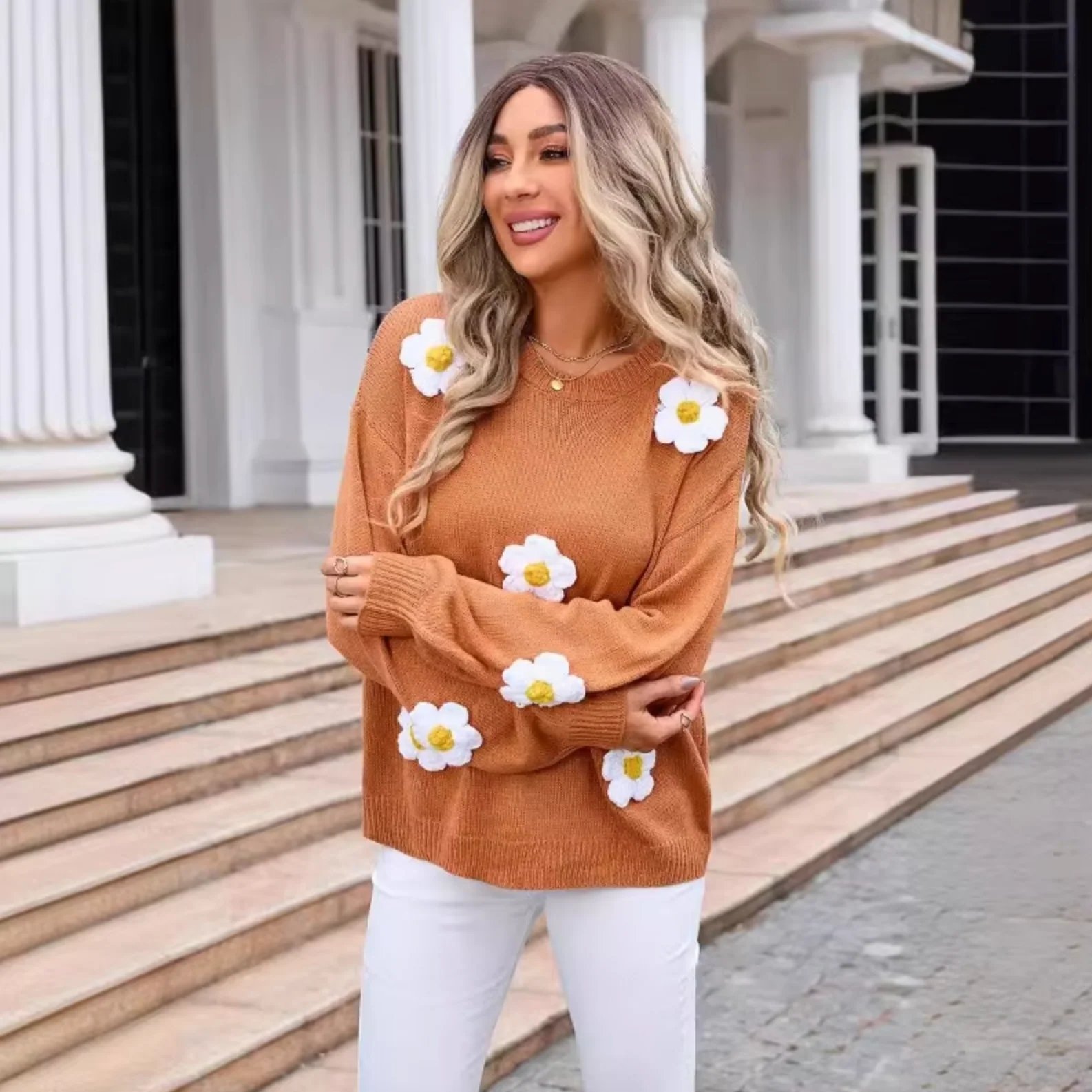 Valeria | Knitted sweater with 3D floral pattern - Image 5
