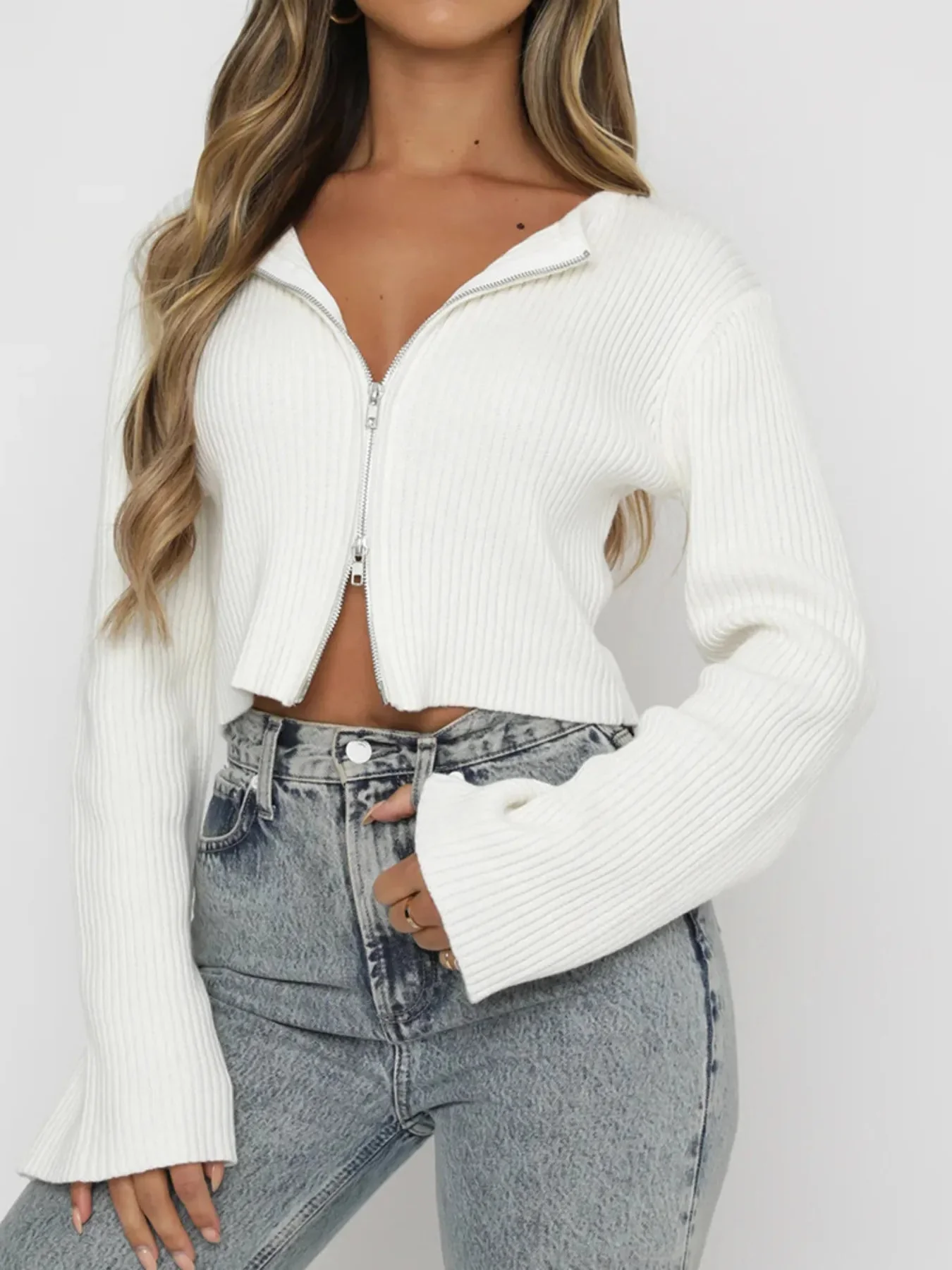Valeria® | Long-Sleeved Ribbed Zip-Up T-Shirt - Image 3