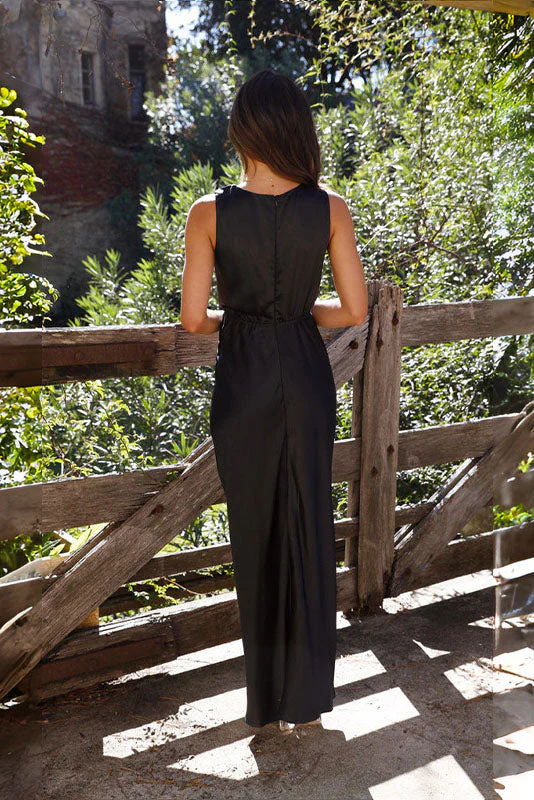 Vanesa® | Deep V-Neck Sleeveless Backless Dress - Image 15