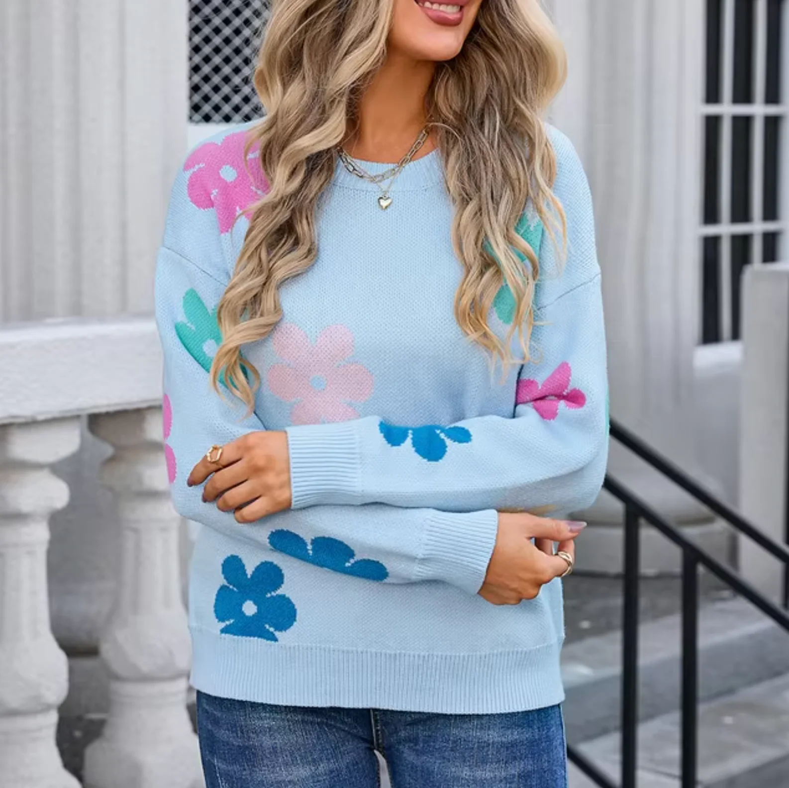 Vanesa | Knitted sweater with a floral pattern - Image 3