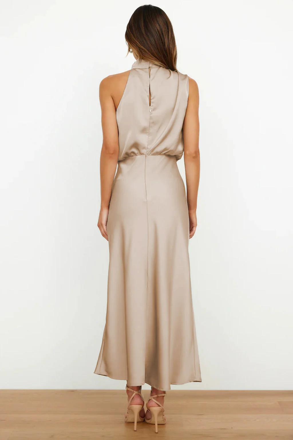 Vanessa® | Long Satin Dress With American Neckline - Image 6