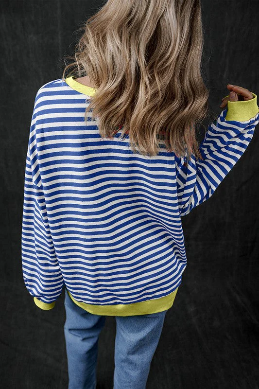 Vanessa | Oversized women's sweater with contrast trim - Image 12