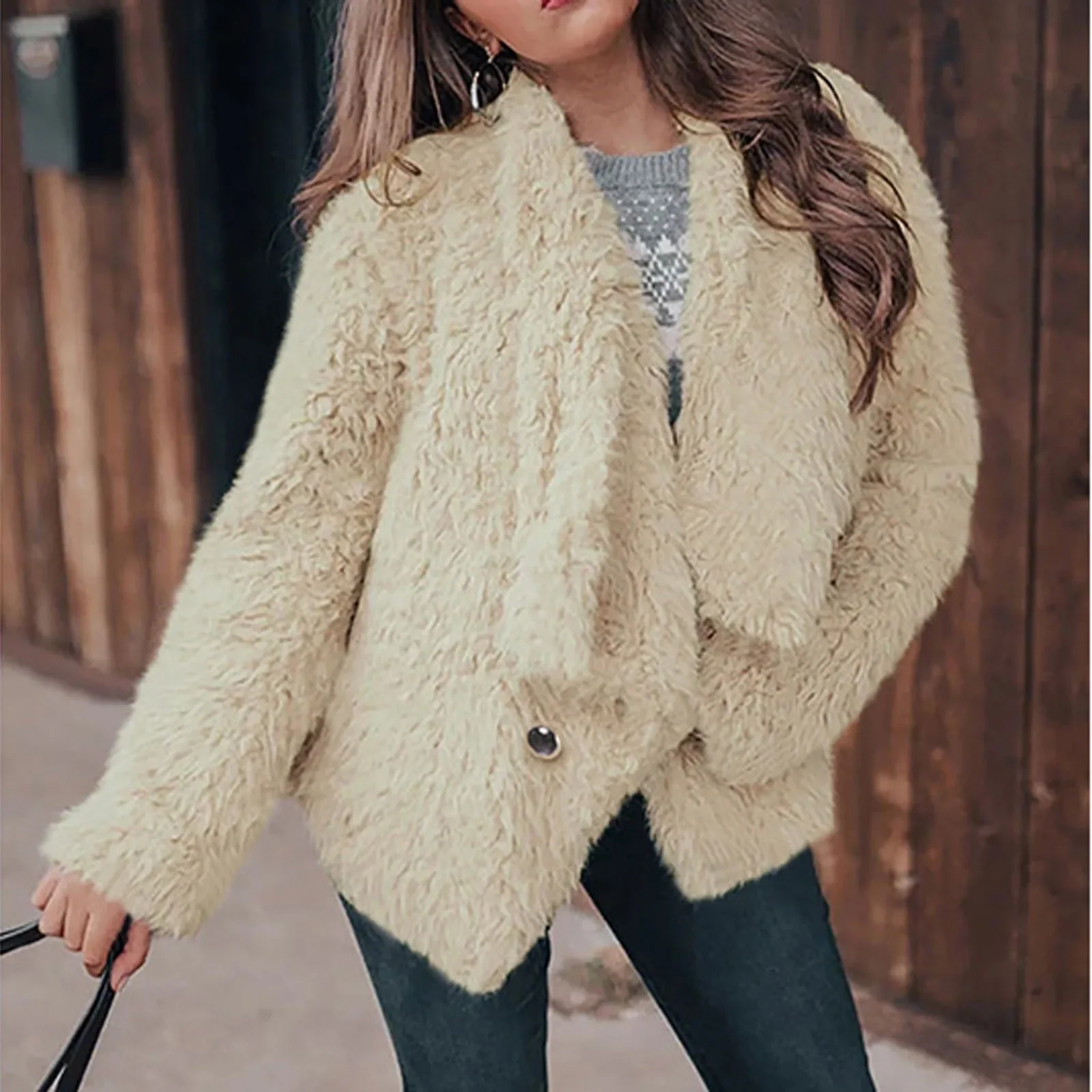 Vania | Versatile and comfortable winter garment