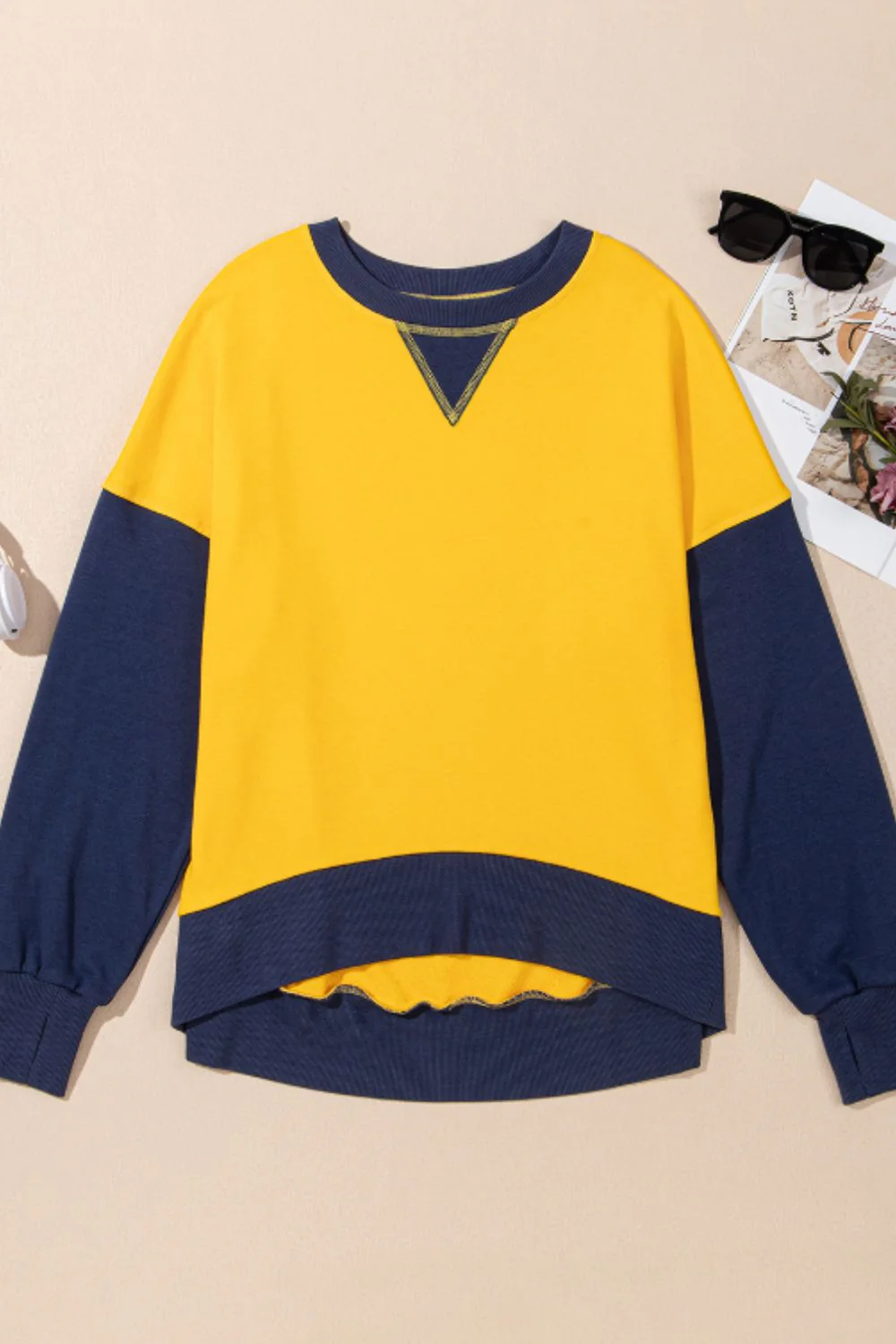 Vera | Color block sweatshirt with a crew neck and long sleeves - Image 4