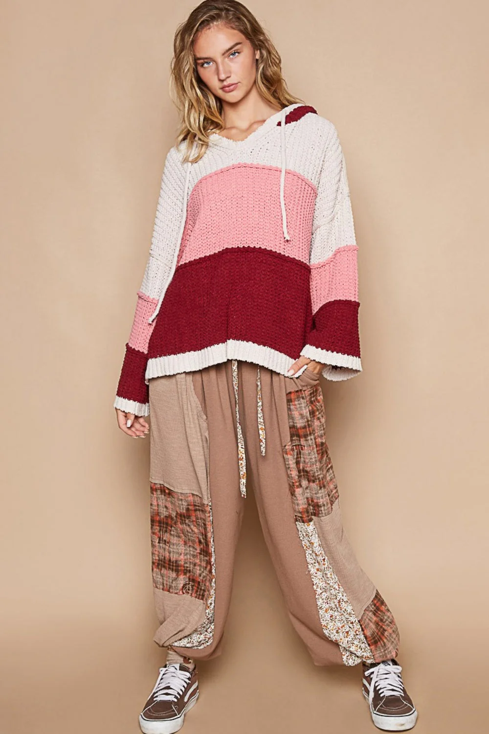Verónica | Long sleeve hoodie with a color block design - Image 3