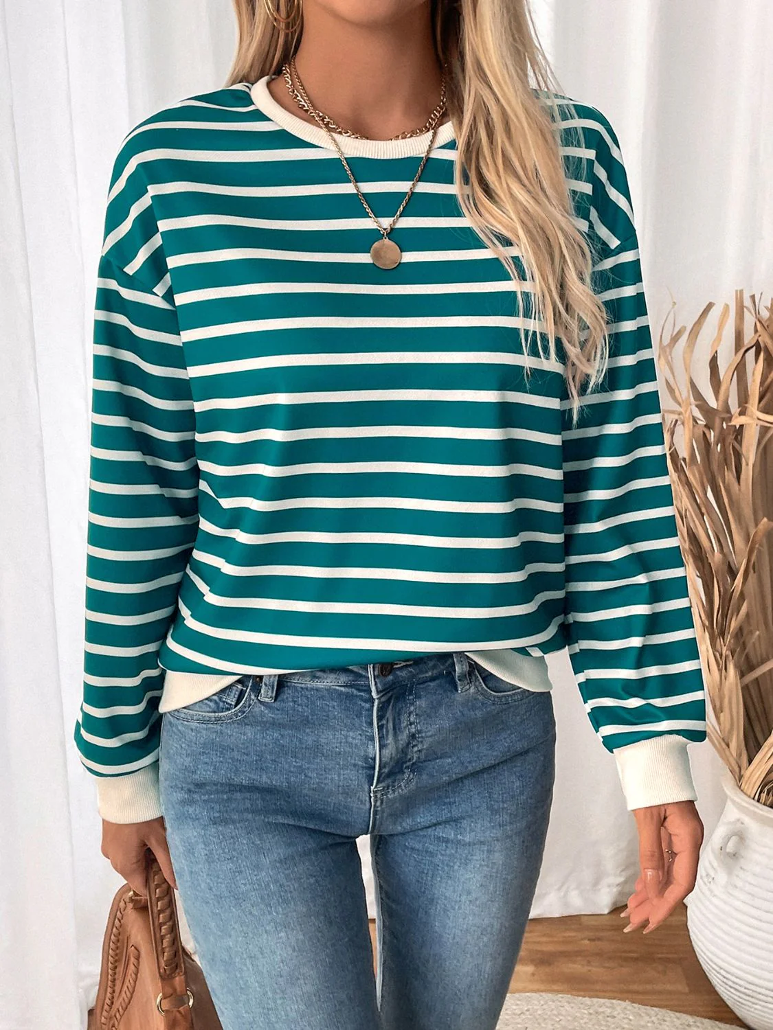 Verónica | Perfee striped long sleeve crew neck sweatshirt with contrast - Image 3