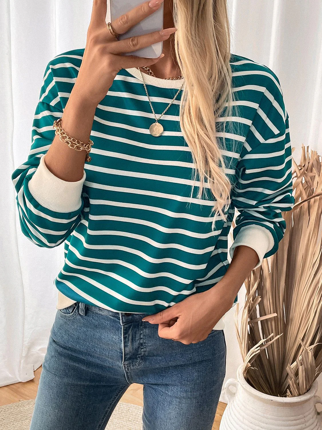 Verónica | Perfee striped long sleeve crew neck sweatshirt with contrast - Image 4