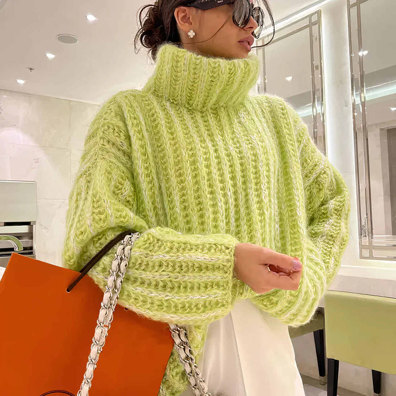 Victoria | Fluffy knitted sweater