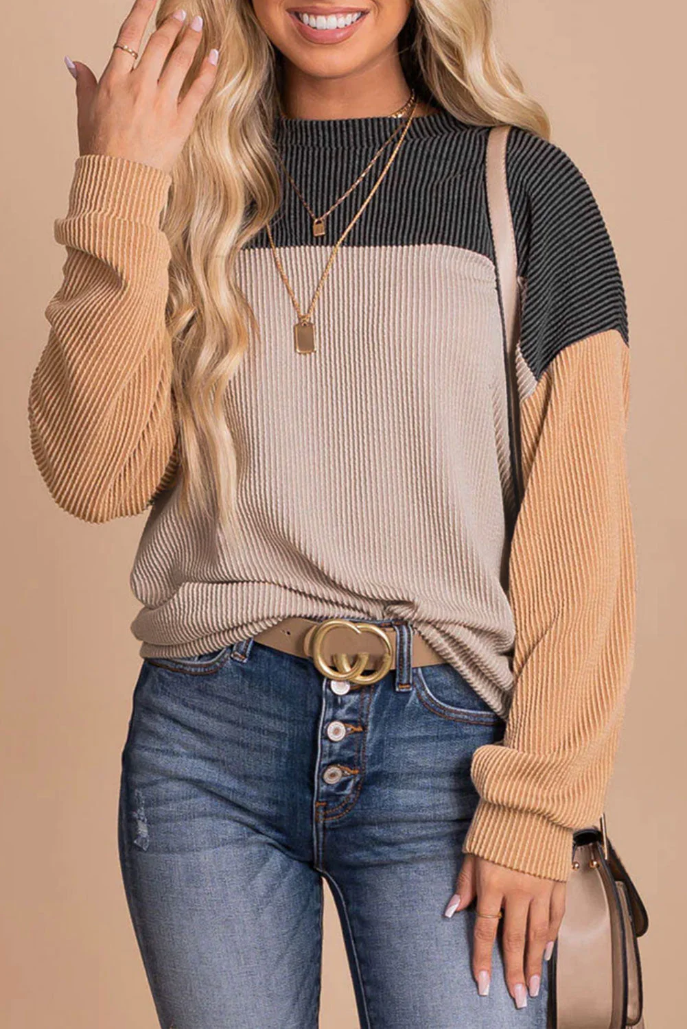Victoria | Modern and fashionable winter top - Image 2